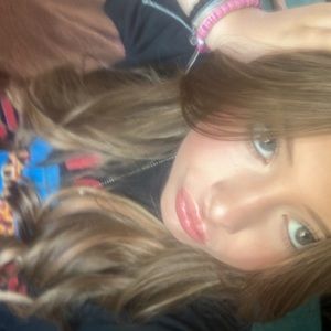 Meet your Posher, Lilly